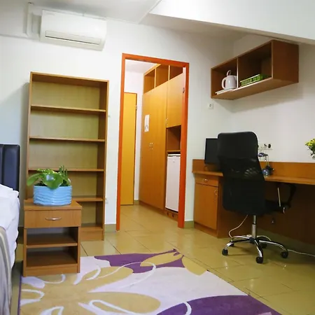 ホテル Auguszta デブレツェン