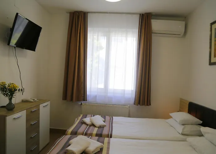 Auguszta Hotel 3*